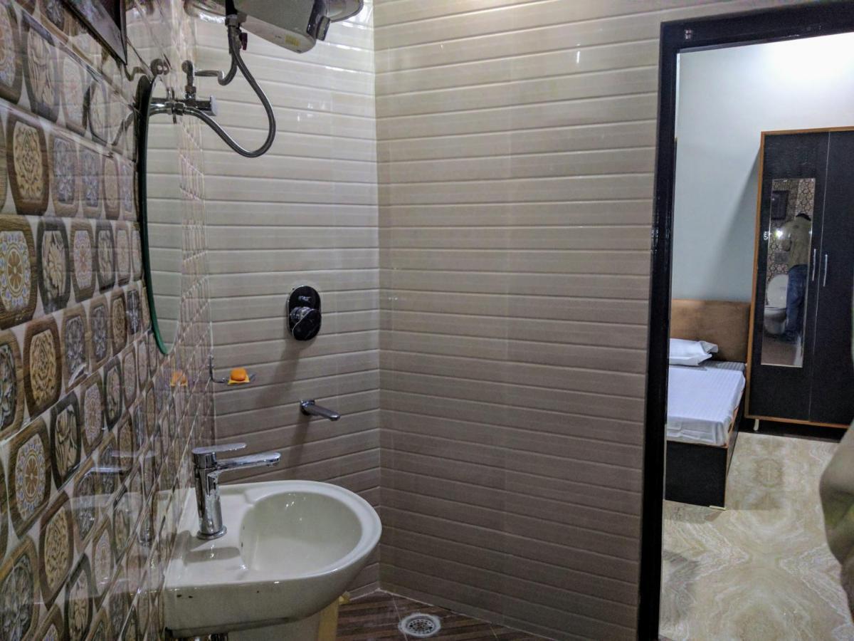 Mye Homestay 1 Near Golden Temple Amritsar Luaran gambar